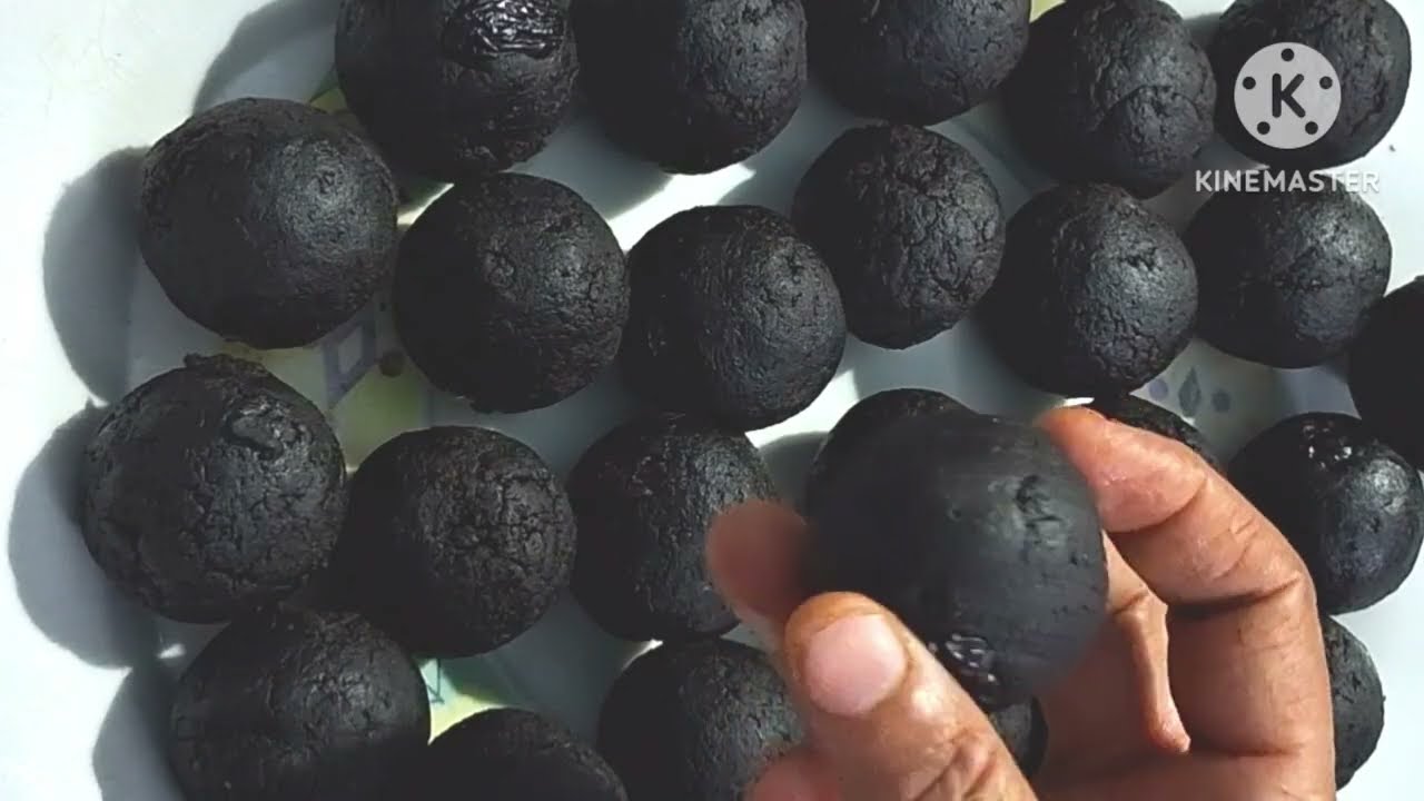 #Marketsebhi tasty#Chocolate aur Cake ka#best# Combination#tasty Rumballs#sangita'srecipe#