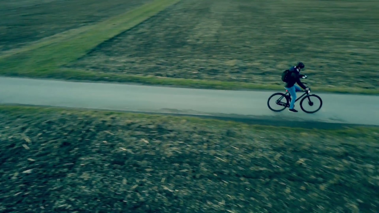 VanMoofing the fields of glory! E 09 - VanMoof Electrified S2 with MavicPro Active Track Mode