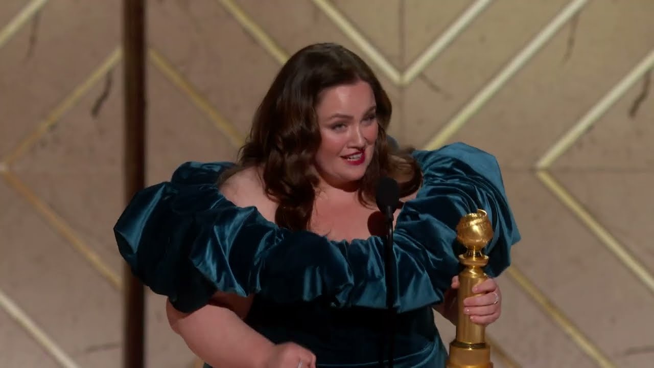 Jessica Gunning Wins Best Supporting Female Actor &ndash; Television I 82nd Annual Golden Globes