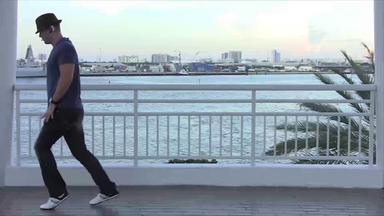 StepFlix Hip Hop old school, lesson 1: moonwalk step