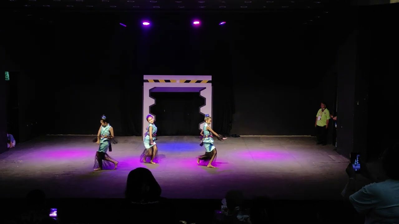 TARI CAKALANG||SMP NEGERI 2 BITUNG