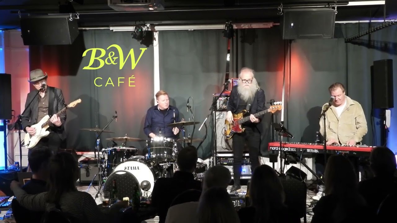 Lars DK p&aring; B&W Live Cafe, Haslev 08.02.23