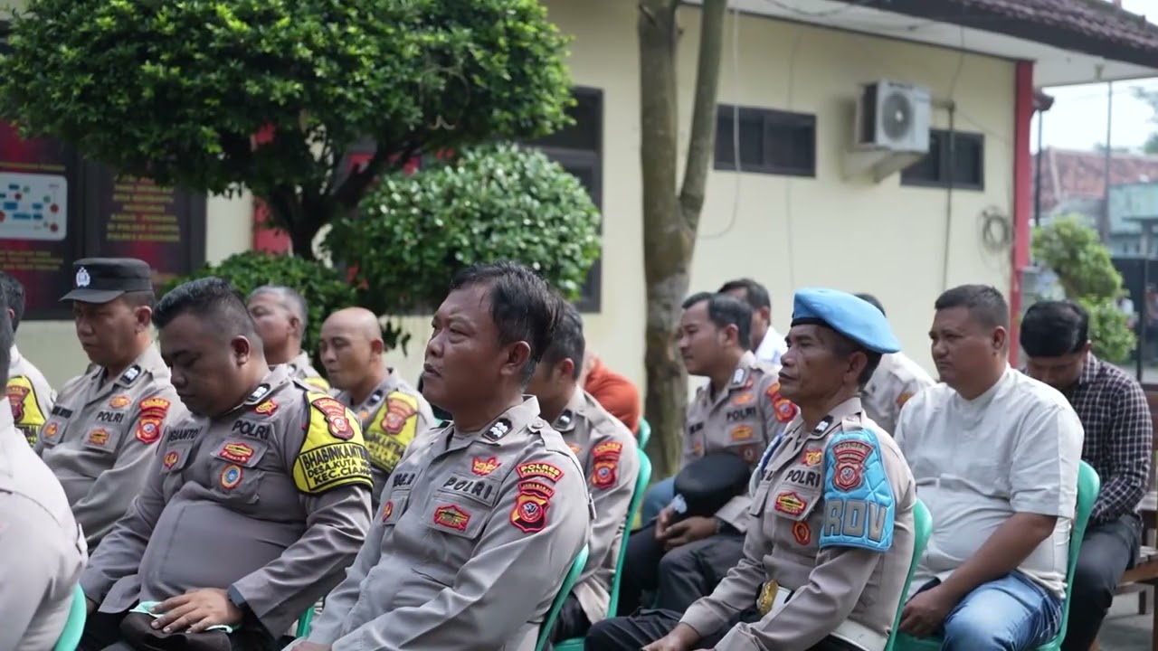 KUNJUNGAN KERJA KAPOLRES KARAWANG KE POLSEK CIAMPEL DAN POLSEK KLARI