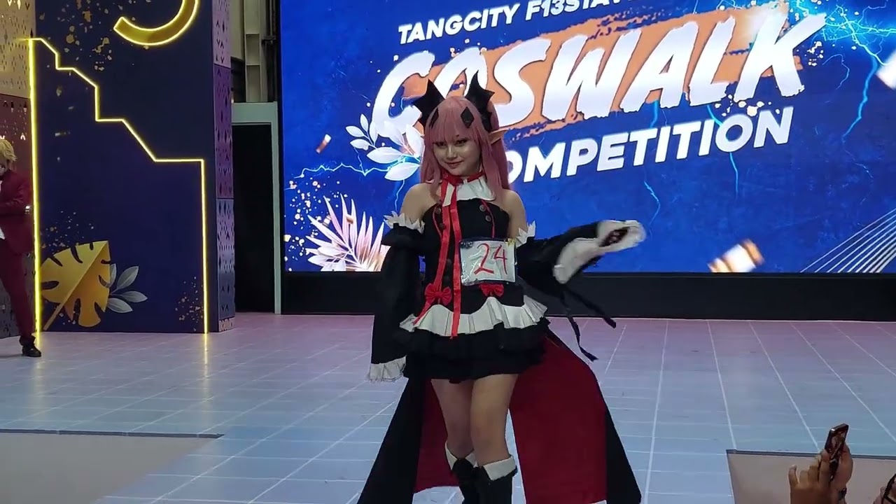 Tangcity F13STAVERSARY Coswalk Competition
