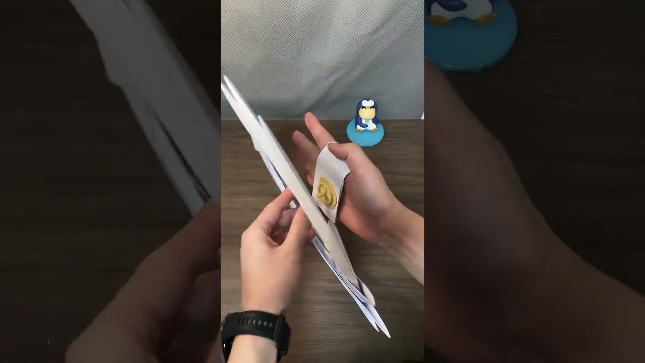 Self-made eight-part light wheel no 3D printing but origami can be used