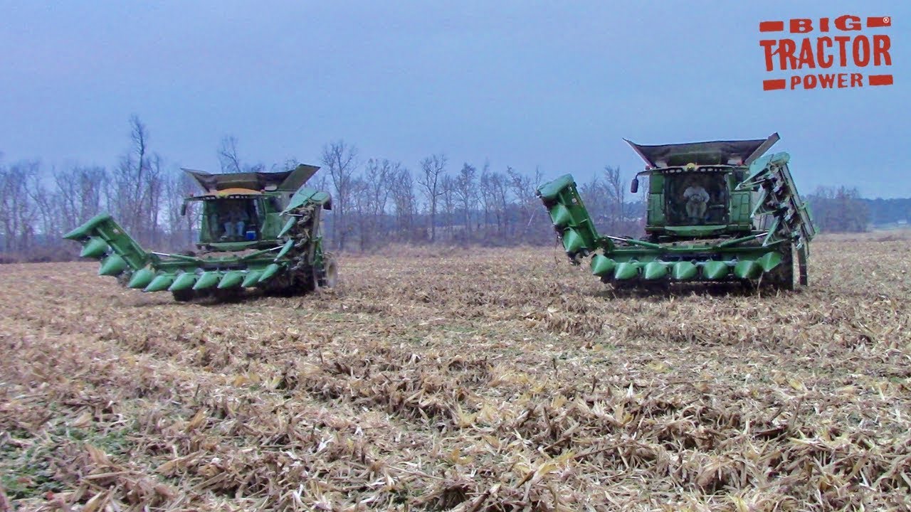 New 2018 John Deere 712FC Corn Head and S770 Combine