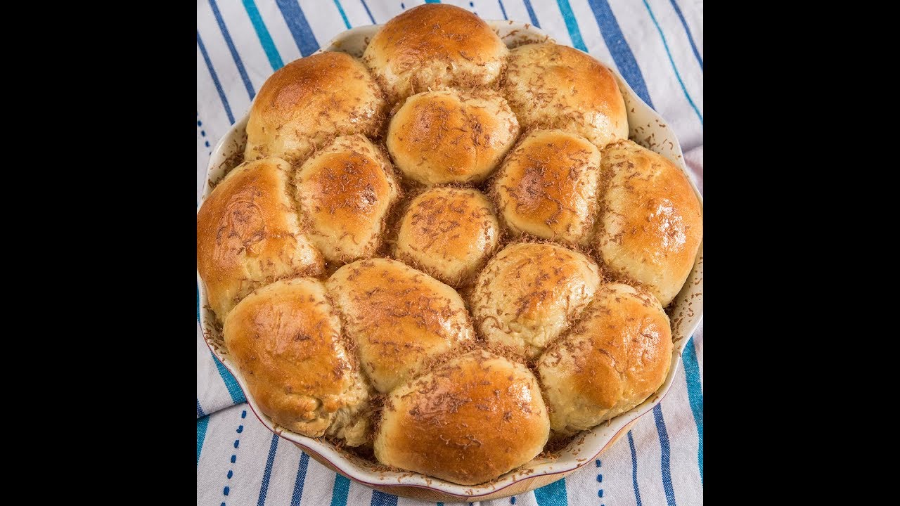 Chocolate-Stuffed Pull-Apart Bread