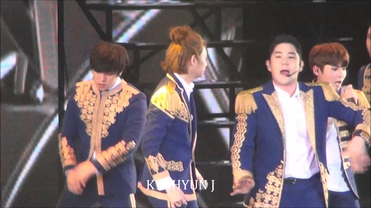 25/27 [FANCAM] 20150301 SUPER JUNIOR SS6 MACAU MAMACITA (轉載請註明出處, 謝謝!)