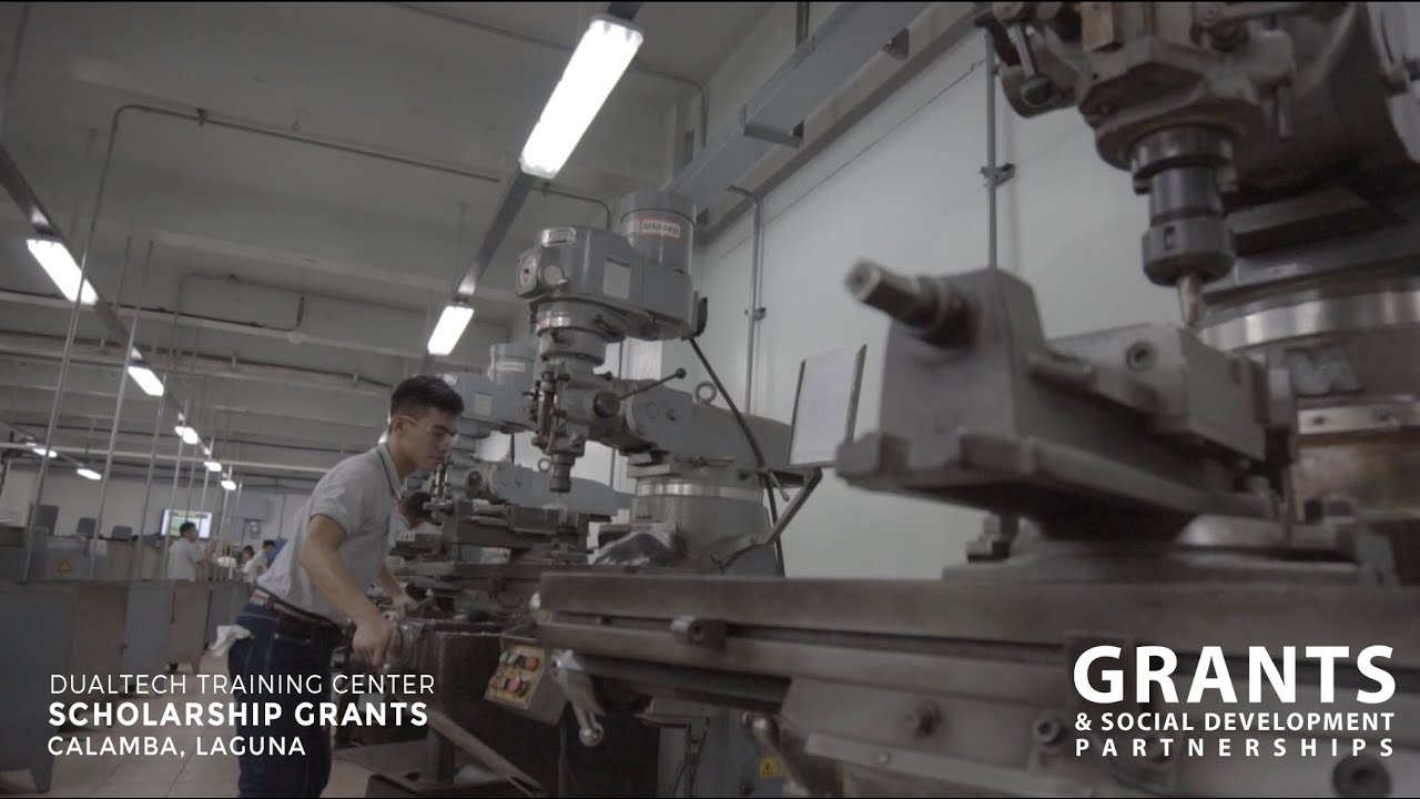 Dualtech Training Center Students