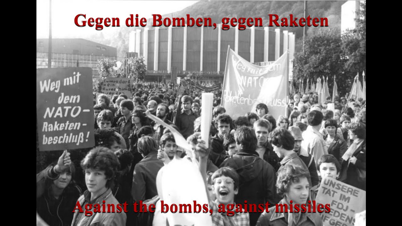Weg mit dem NATO Raketenbeschluss - English subtitles