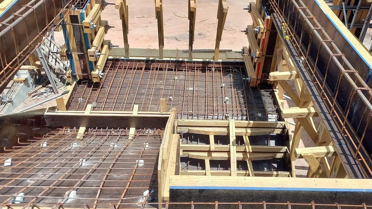  ESCADA do Primeiro laje sendo concluída mais ➕️ obra da carpintaria do CLAUDEMIR MAX 