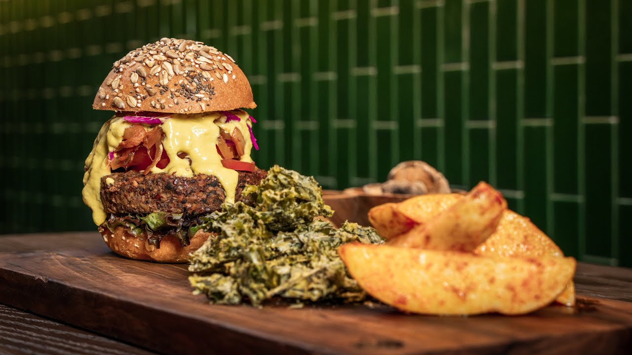 The Palmaïa Burger: 22 Ingredients & a Plant-Based Smash | Chef Charly x The Grubfather