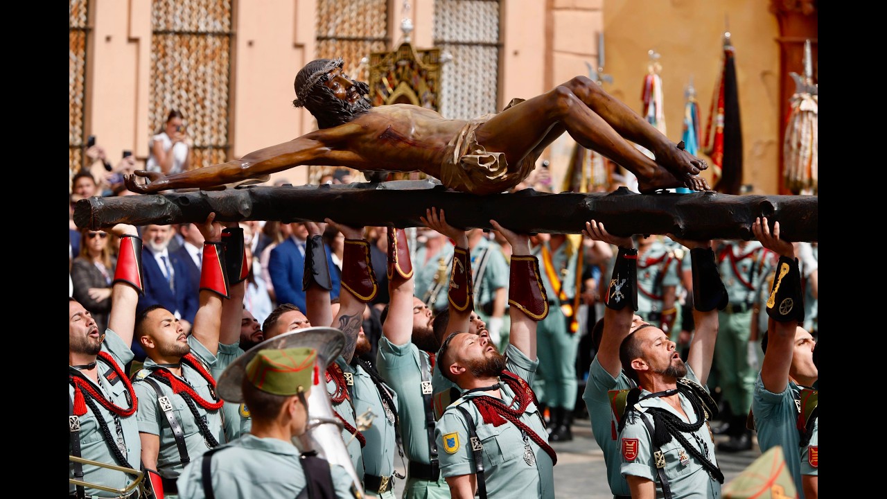 Traslado del Cristo de la Buena Muerte el Jueves Santo de la Semana Santa de M&aacute;laga de 2026