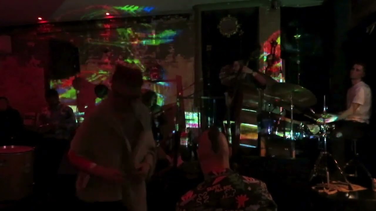 Sahul Sakti - Io - Live at Bar Oussou Pt 3