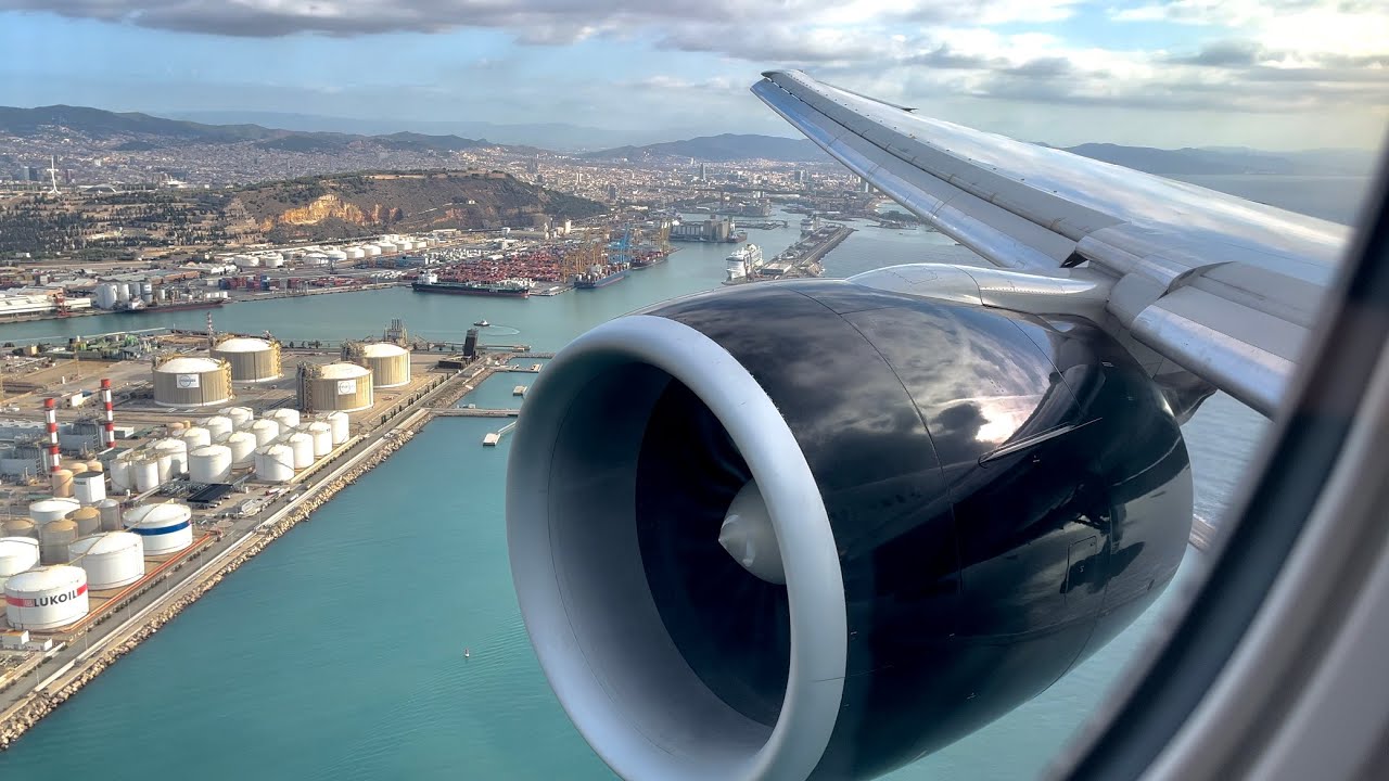 Air Canada Boeing 777-300ER Morning Arrival at Barcelona El Prat | YYZ-BCN