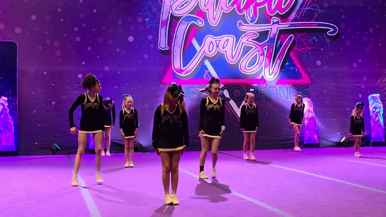 Amara final cheer comp