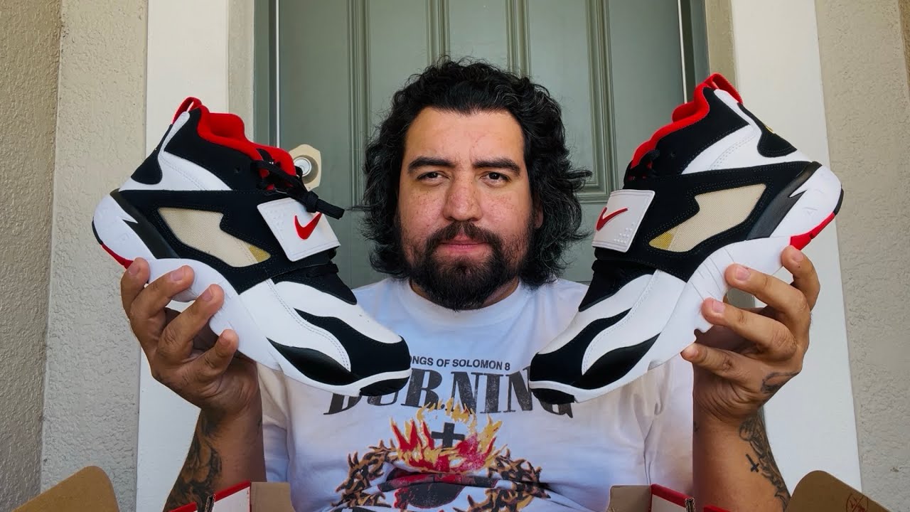Nike Air Diamond Turf OG Retro 2025 Deion Sanders Atlanta Falcons Review + Comparison 2005 2010 2017
