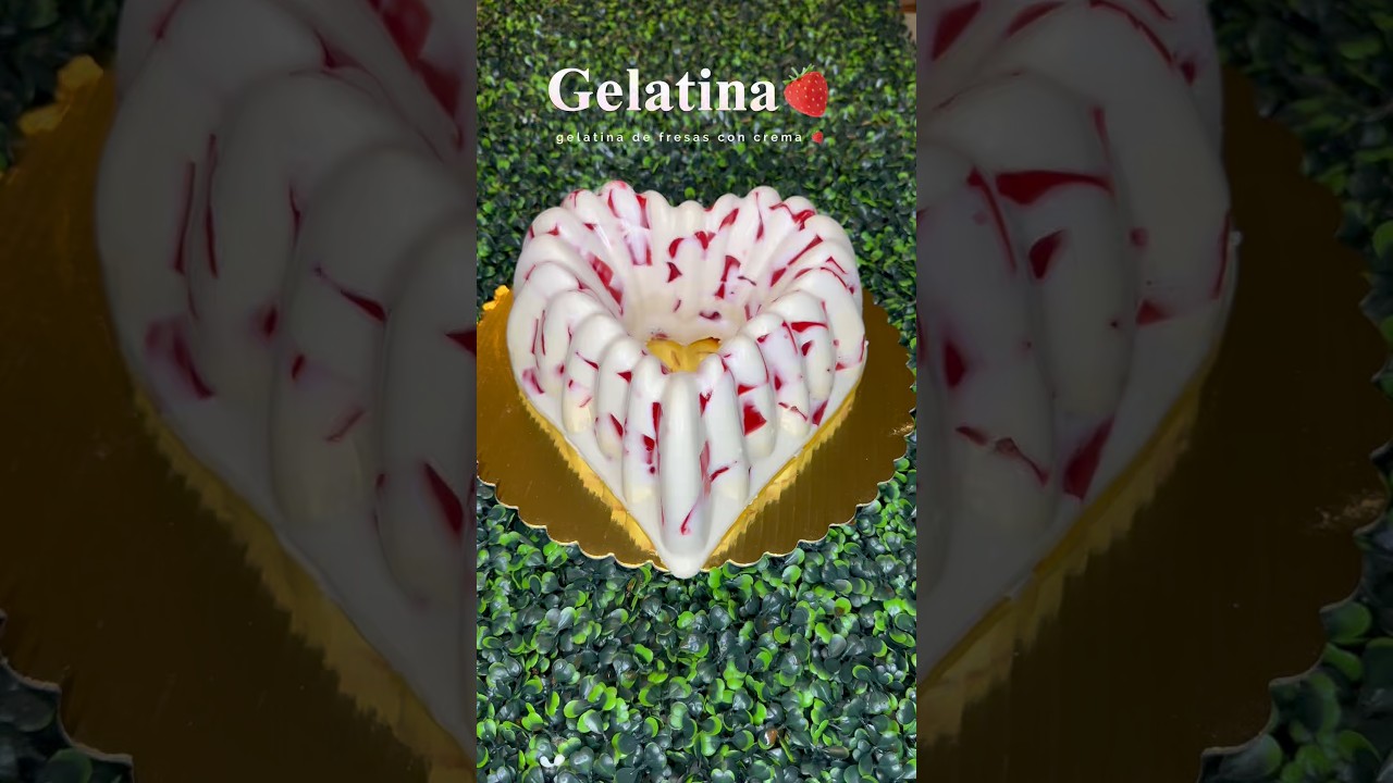 Gelatina de fresas con crema 🍓 #dessert #gelatina #jello #recipe #postres #fresasconcrema #viral