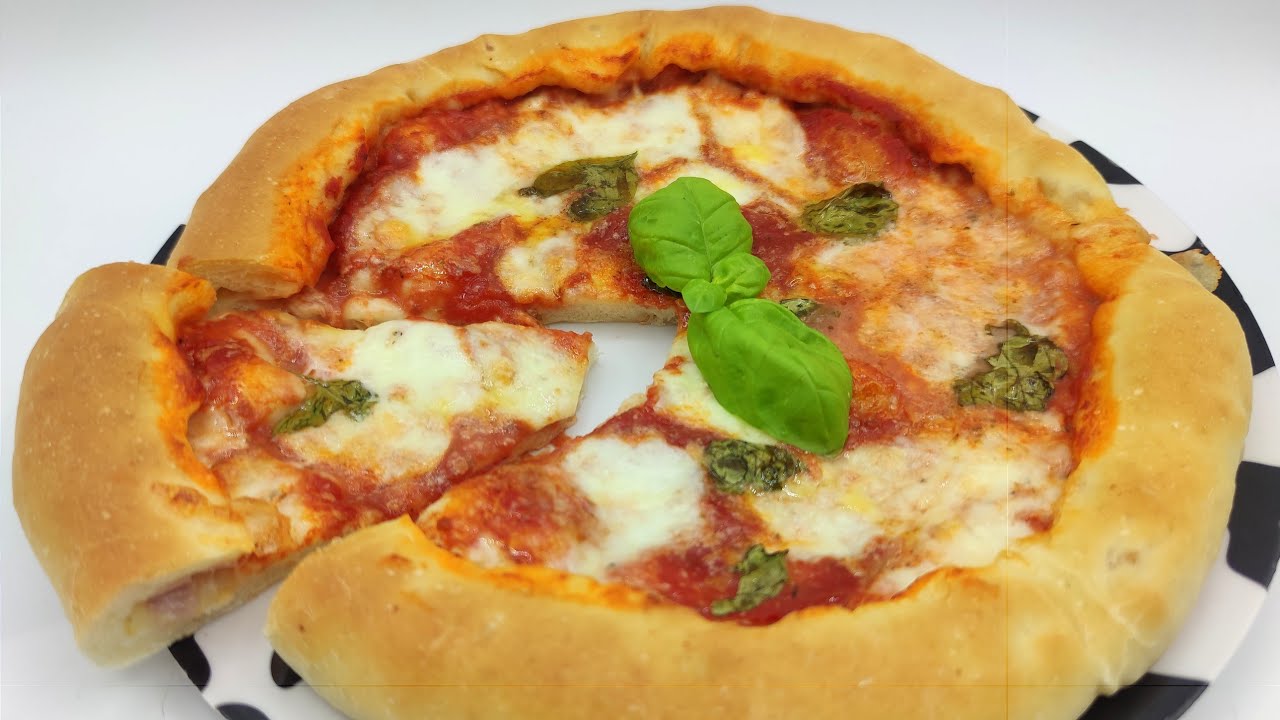 pizza con cornicione ripieno