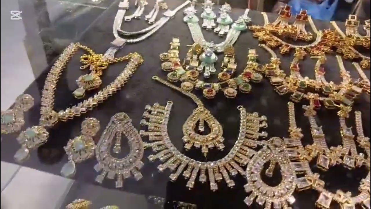 GUL TIJARAH JEWELLRY COLLECTION 1ST FLOOR LOOTLO EID OFFER.