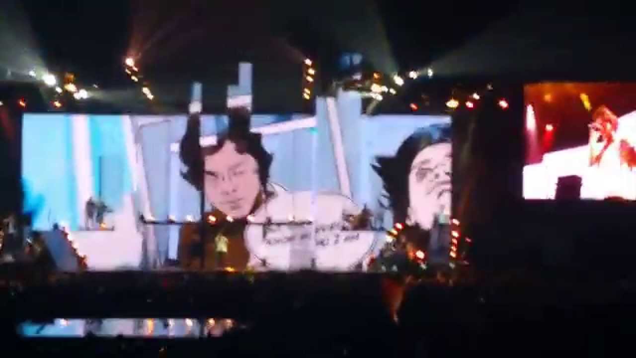One Direction - Teenage Dirtbag, Stockholm, Sweden, TMHT 2013