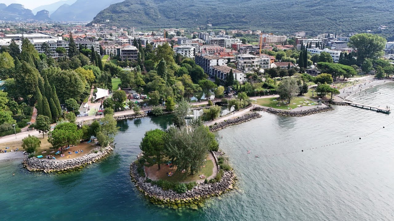 Spiaggia dei Sabbioni & Pini | Beaches of Riva del Garda | DJI Air 3 Drone footage [4K]