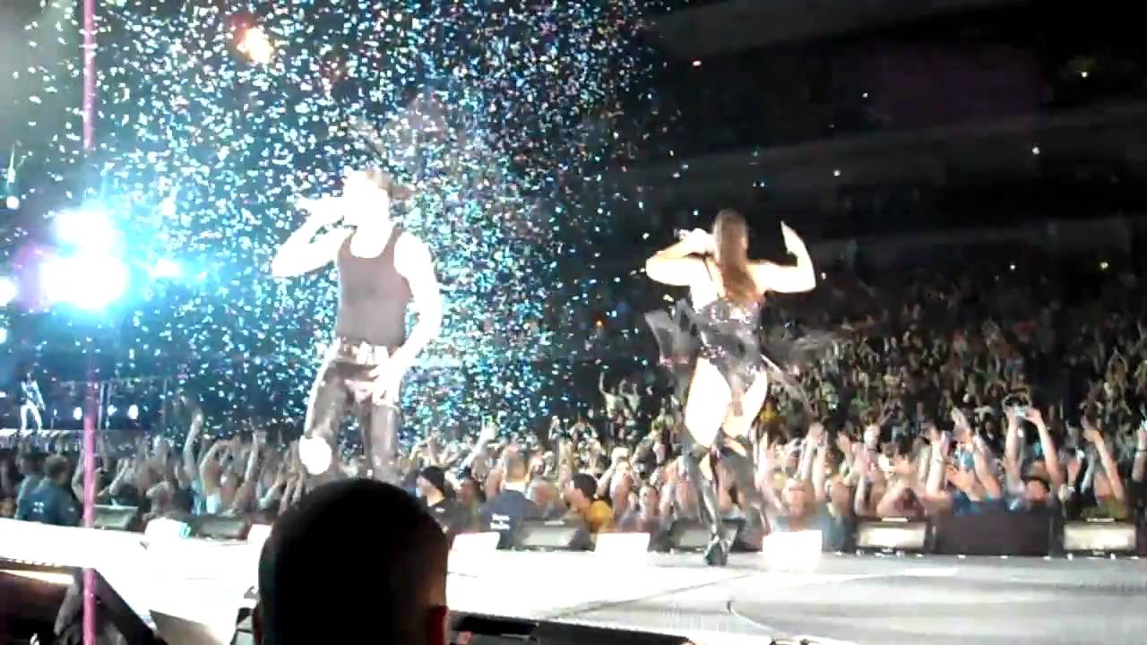 Black Eyed Peas - I Gotta Feeling (O2 World Arena Berlin 15.05.2010) HD