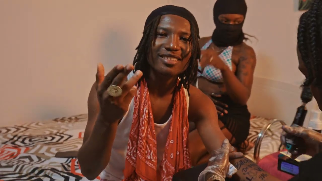 SIYOU - LOVE ME (CLIP OFFICIEL)