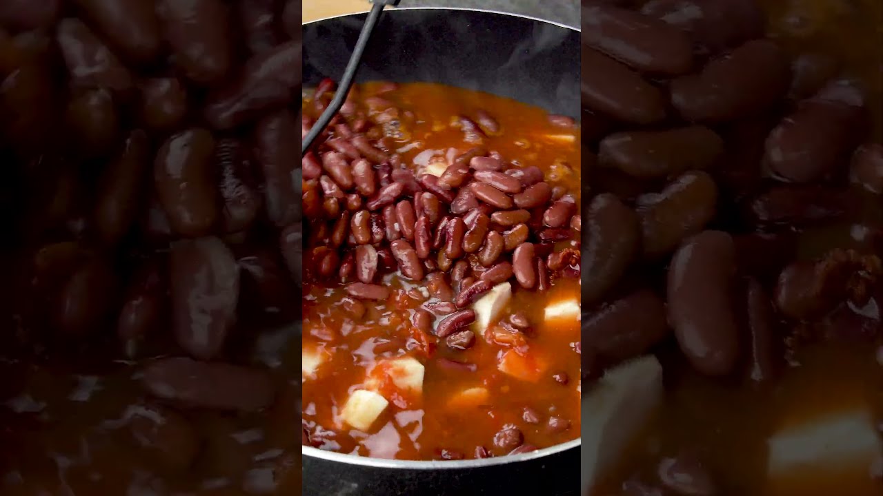 Spicy Black Bean Chili 🌶️ (Vegan & Easy!)