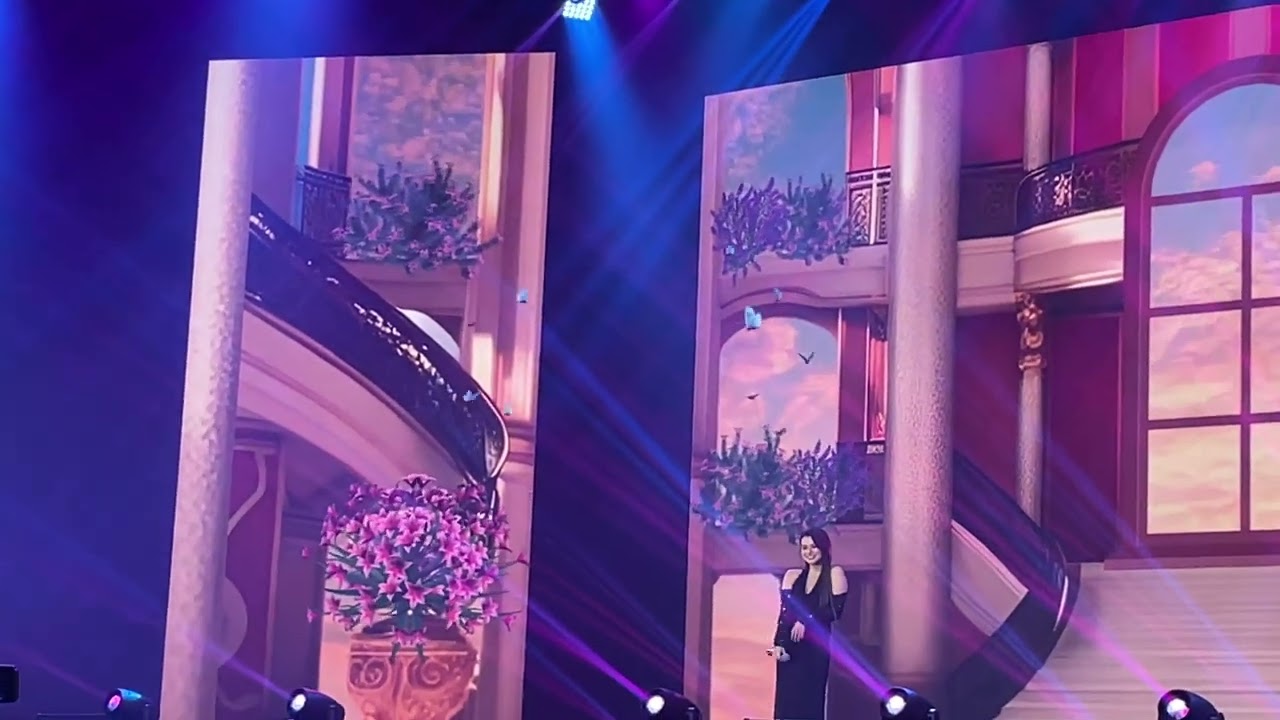 FreenBecky -  โคตรพิเศษ (Freaking Special) 240728 The Loyal Pin Gala Premiere