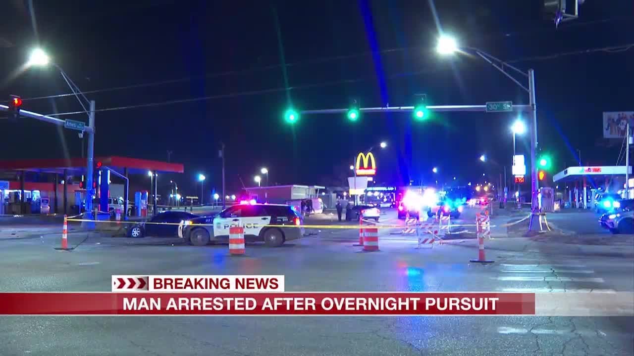 BREAKING: Omaha Police arrest man after overnight pursuit, crash