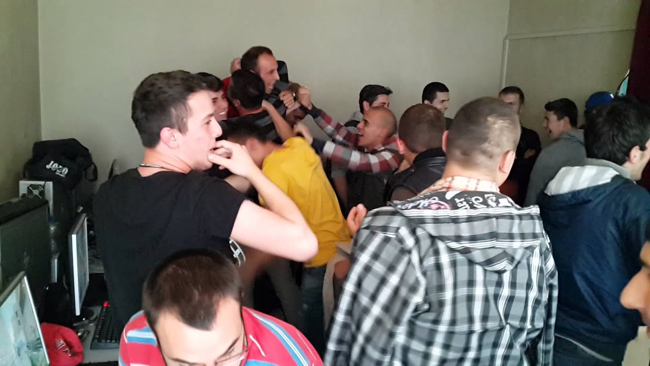 Momentet e fundit t&euml; finales n&euml; eSportsKosova LAN Tournament 2013