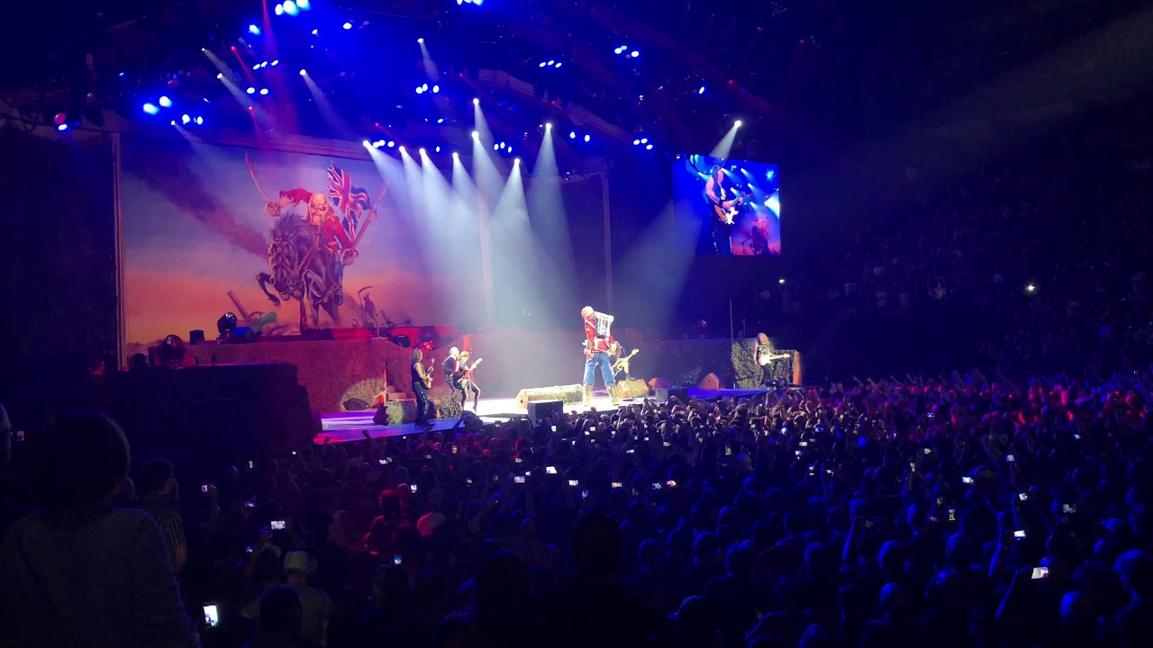Iron Maiden - The Trooper Montreal Centre Bell 05-08-2019