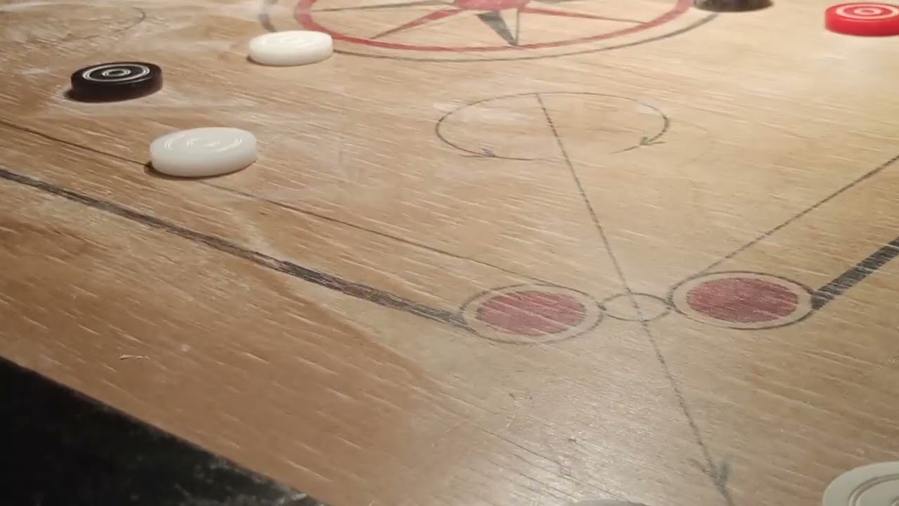 family time playing #carrom #carrom board