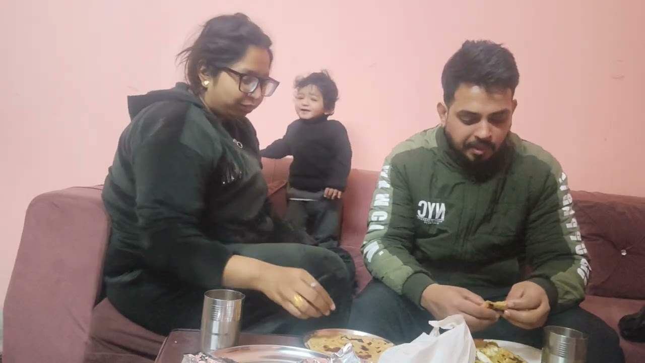 Day 8 ❤️ Feeding My Wife With Love