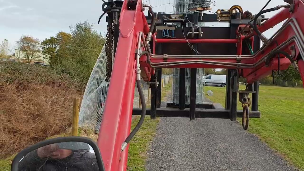Otter Fencing - Unrolling wire with quickfencer (Dorset Fencing)