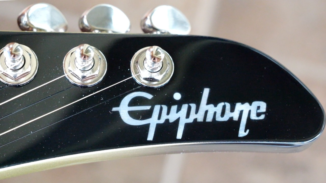 This New Epiphone is a BUY! | 2025 Epi Explorer Silverburst Review + Demo