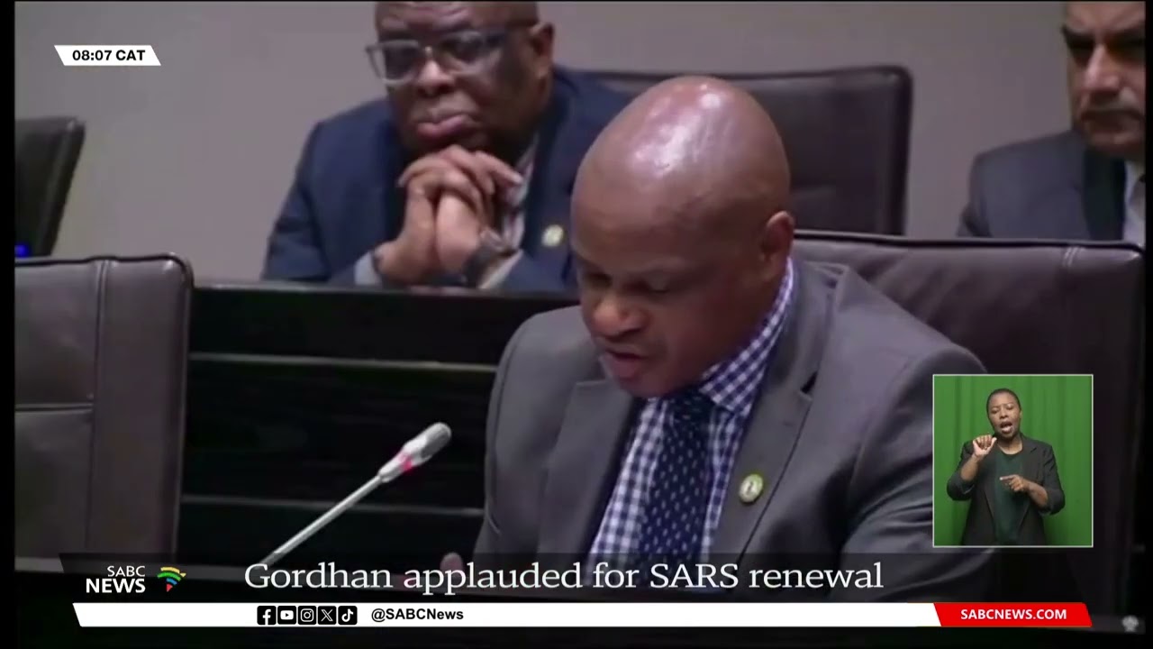 Pravin Gordhan hailed for renewing SARS