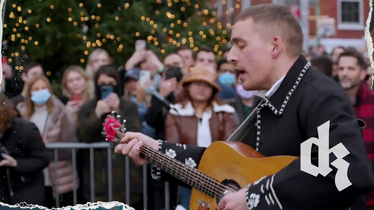 Dermot Kennedy - Better Days (Live From NYC Holiday Busking)