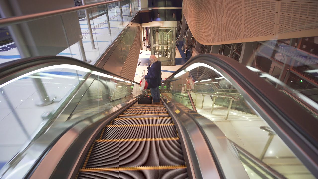 United Arab Emirates, Dubai Internet City Metro Station, 1X escalator - going down
