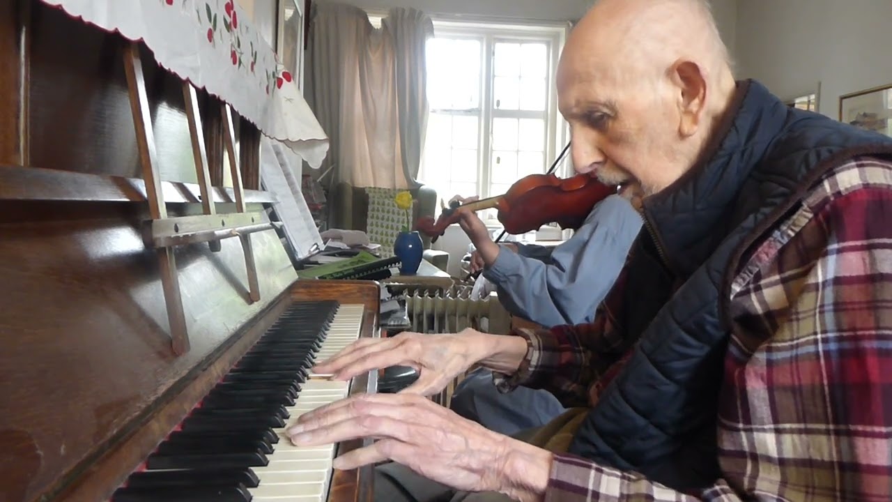 The Gypsy - 96歳 96 year old piano violin  Social Bubble Jazz ソーシャルバブルジャズ