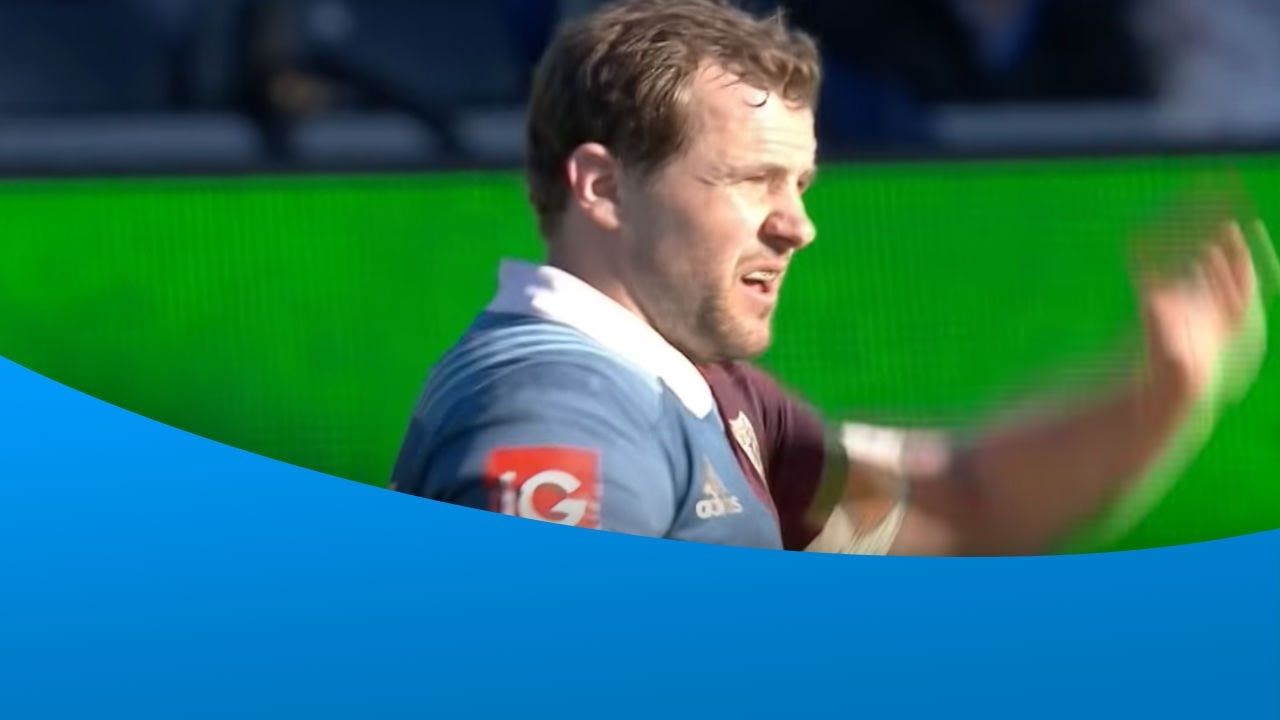 Wonderful kick by Harlequins' Nick Evans