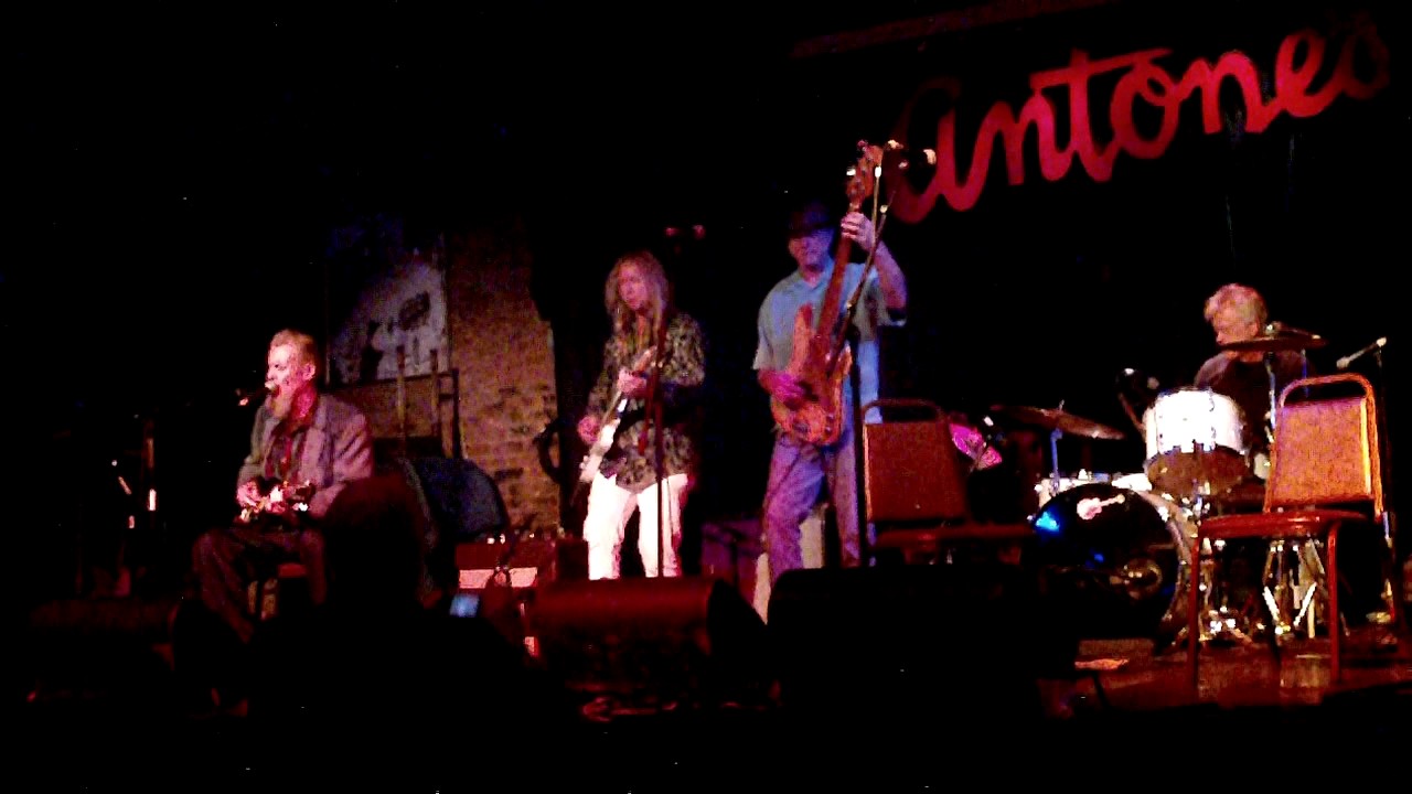 Evan Johns & The H-Bombs 'Rollin Through The Night'   Antone's     2/14/2013