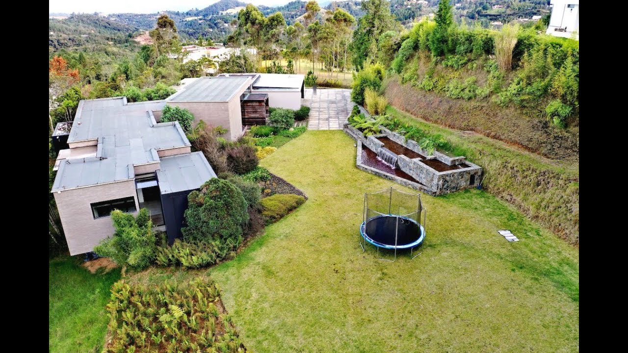 VENDO MAGNÍFICA CASA CAMPESTRE LOMA DEL ESCOBERO Cel: 3123628302