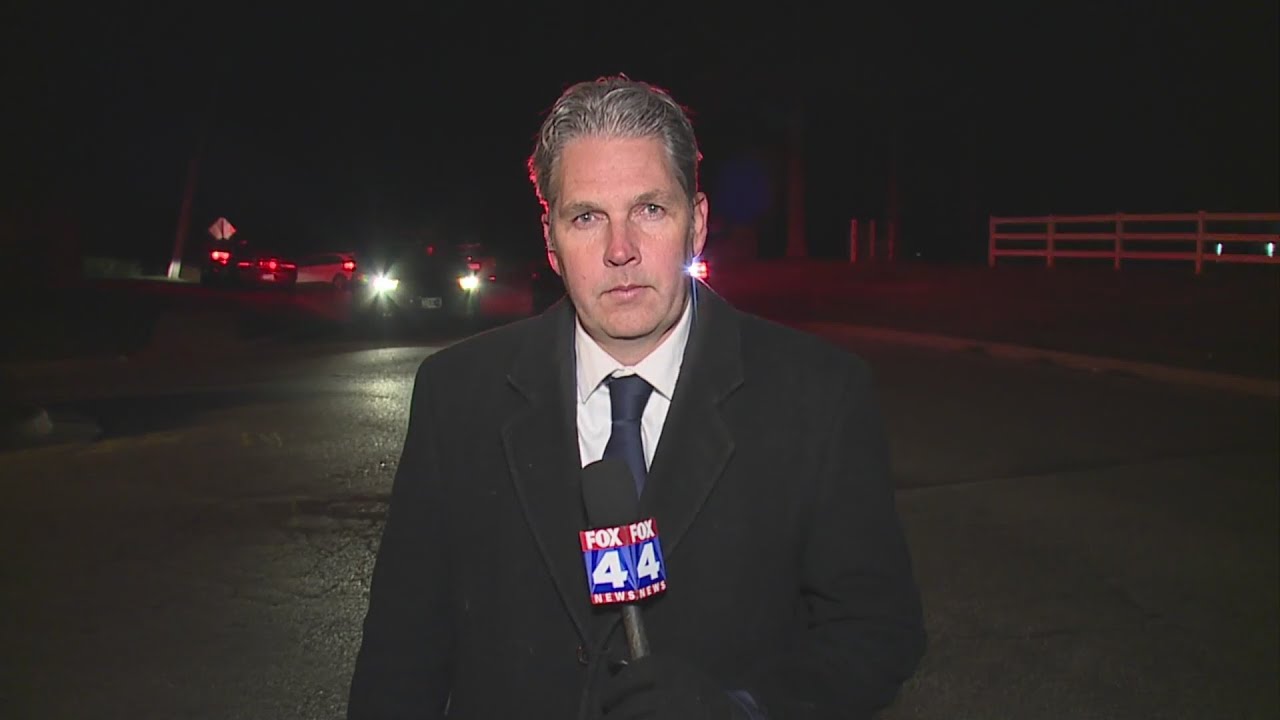 Jackson County deputy shoots armed man in Blue Springs