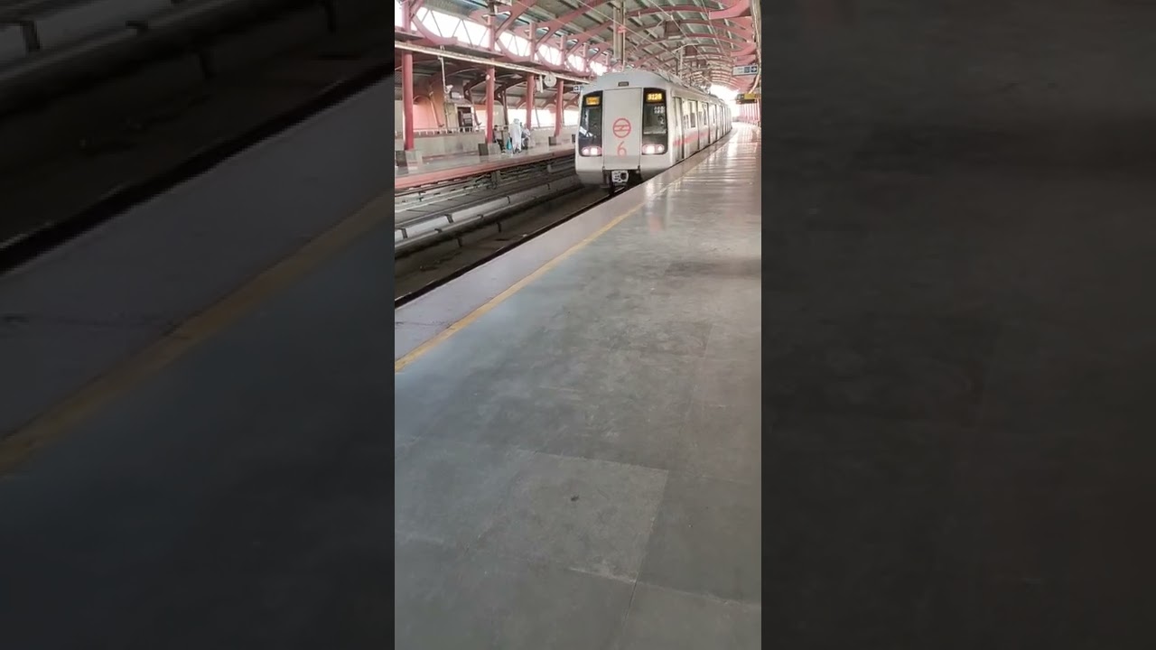 #delhimetro  Red Line