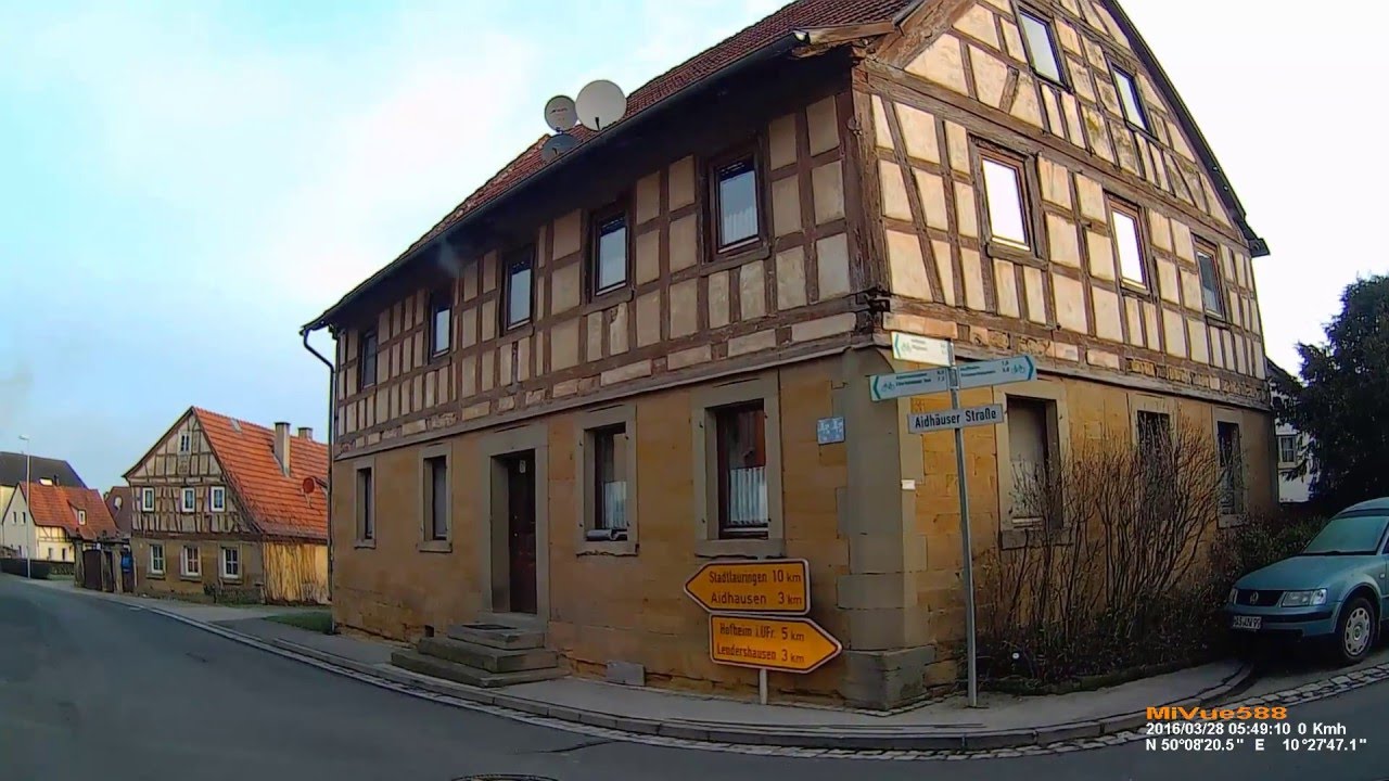 D: Kerbfeld. Gemeinde Aidhausen. Landkreis Ha&szlig;berge. Ortsdurchfahrt. M&auml;rz 2016