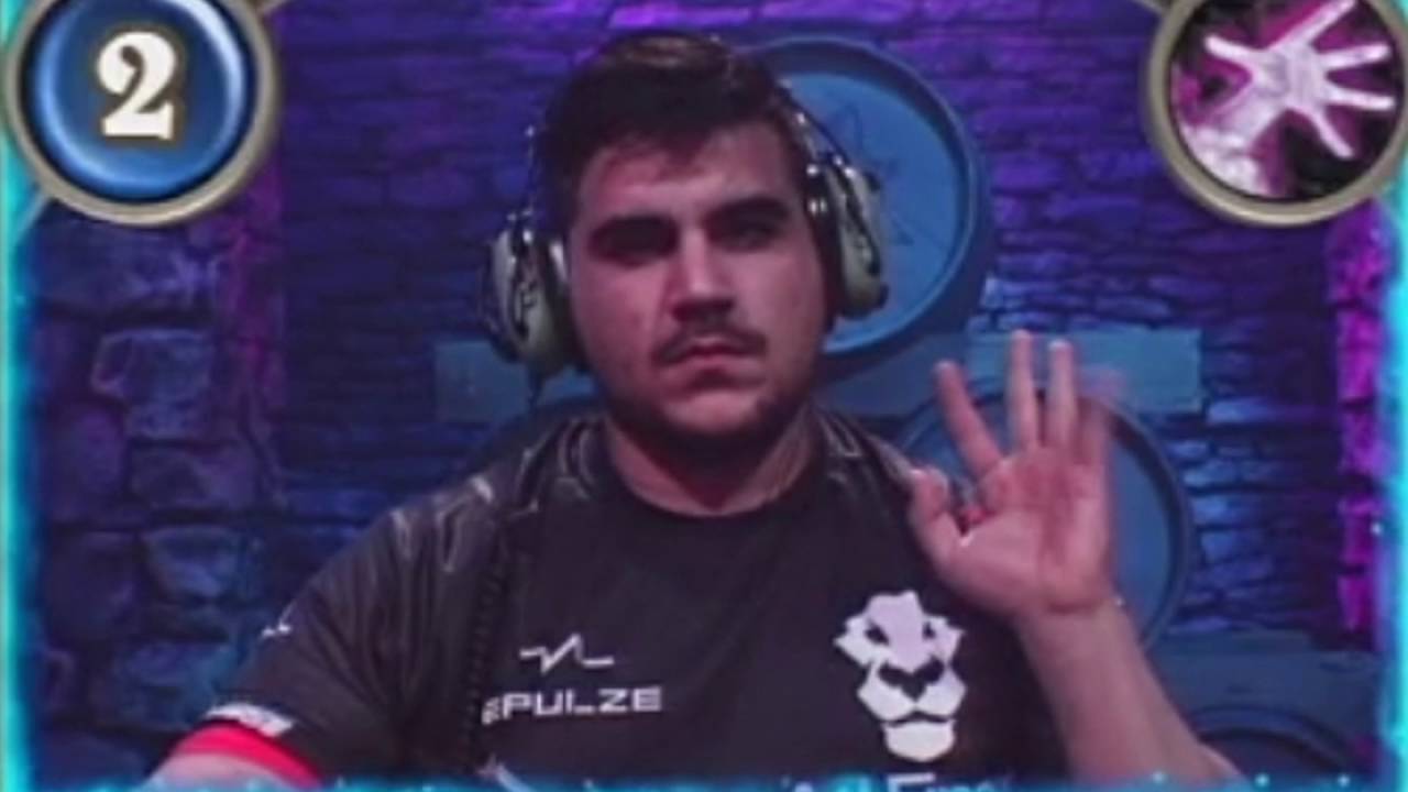 LikeaBawse - The Zoo Hand Wave