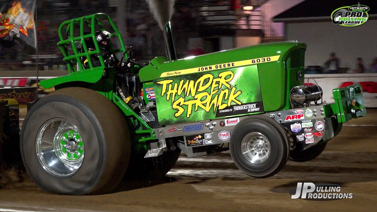 Tractor Pulling 2024: Super Farm Tractors pulling in Salem, IL