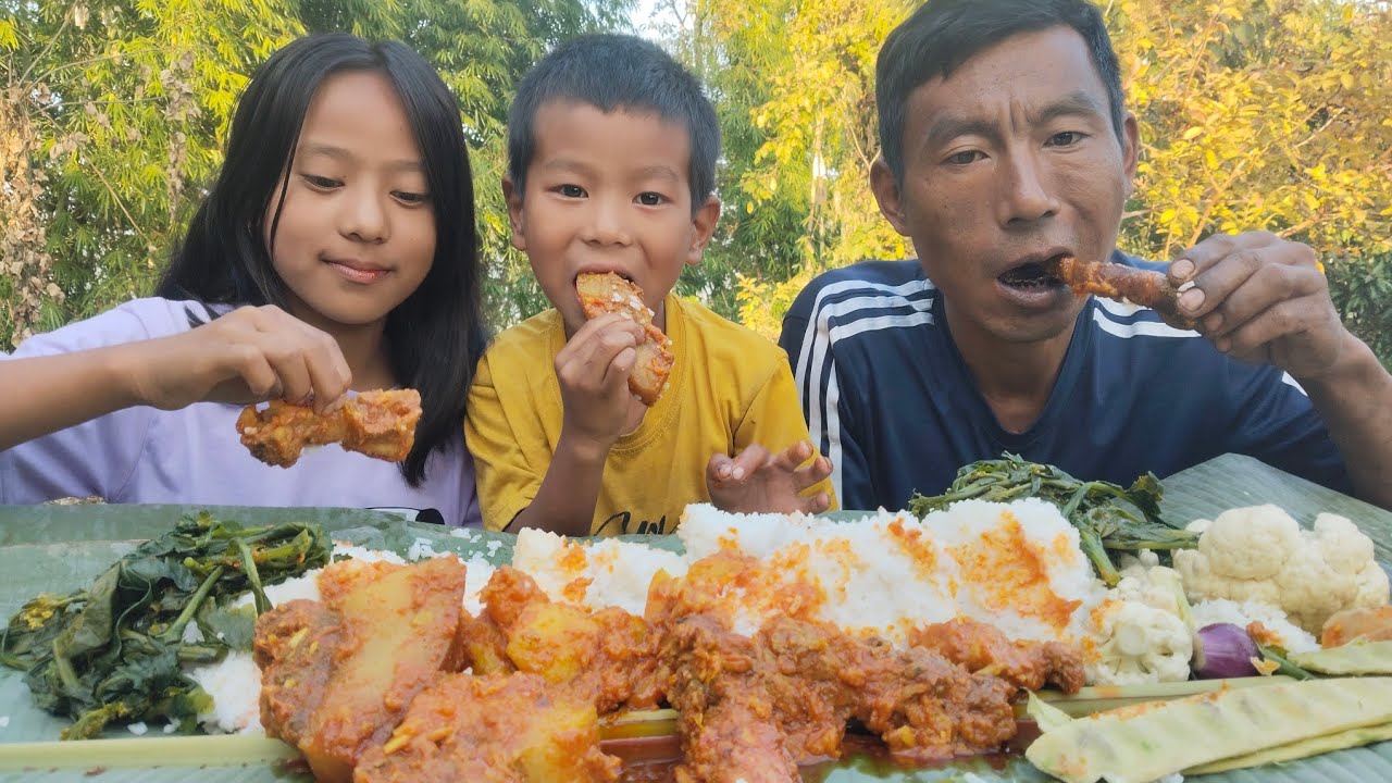 (Mukbang) Pork with mustard leaf yongjak beans and etc.@DanielMphom-lc5sl
